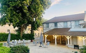 Hotel Du Cheval Blanc - Paris Marne La Vallee
